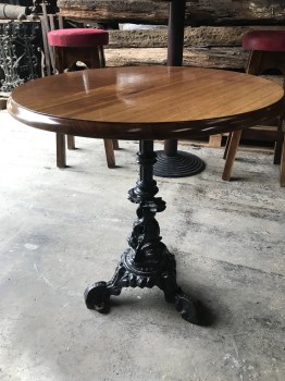 1 .Cast Iron Table (1)